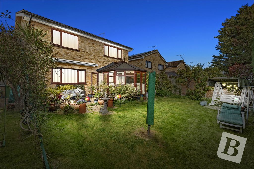 Property photo 1 of 19 Twilight Edit