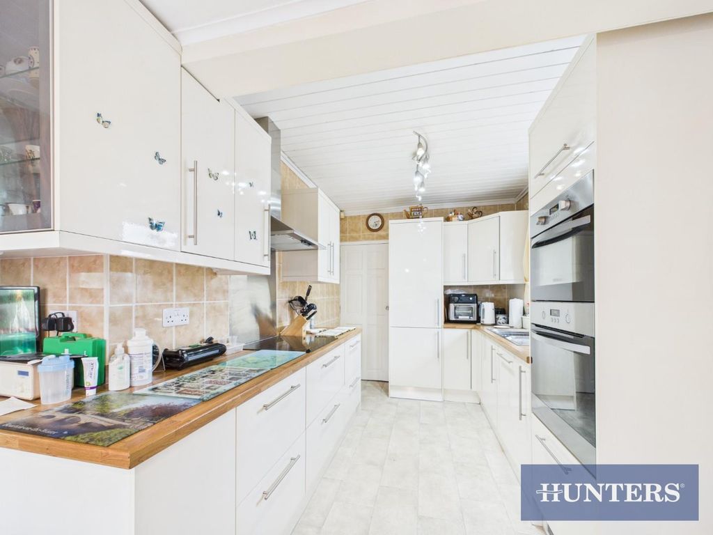 Property photo 3 of 15 Cam01494G0-Pr0450-Still009.Jpg