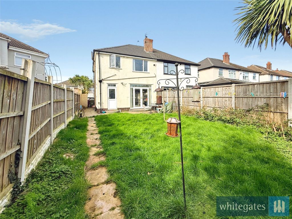 Property photo 2 of 19 Picture No. 04