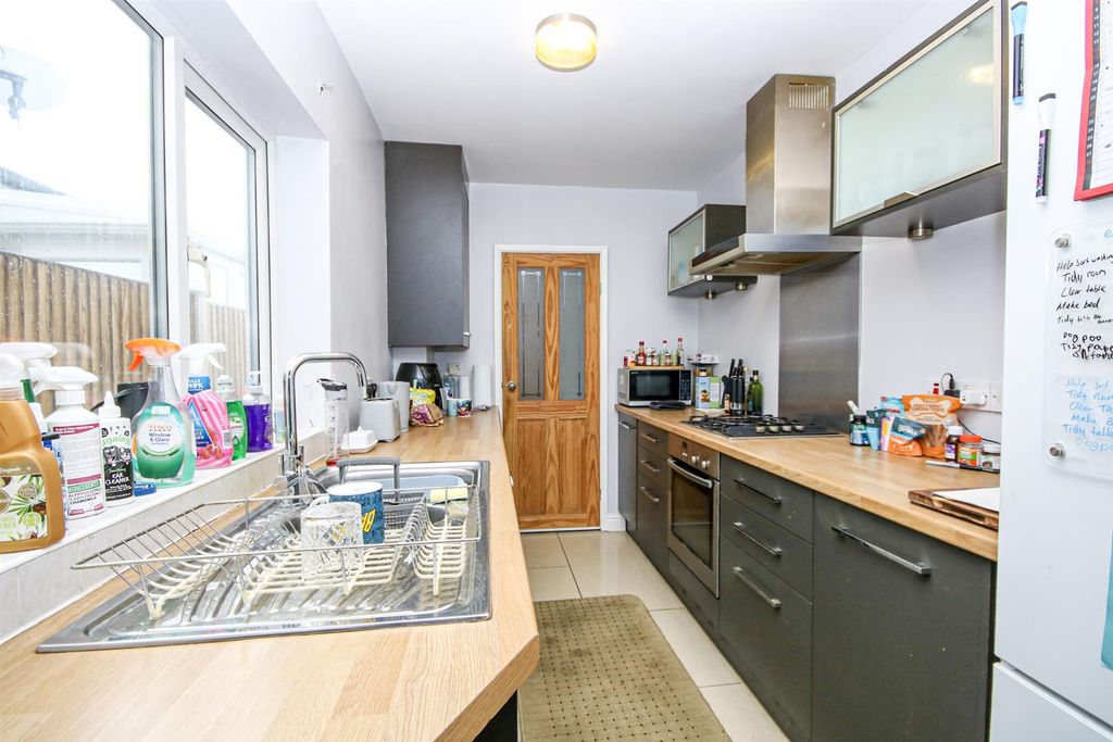 Property photo 2 of 10 4-Img_3164.Jpg