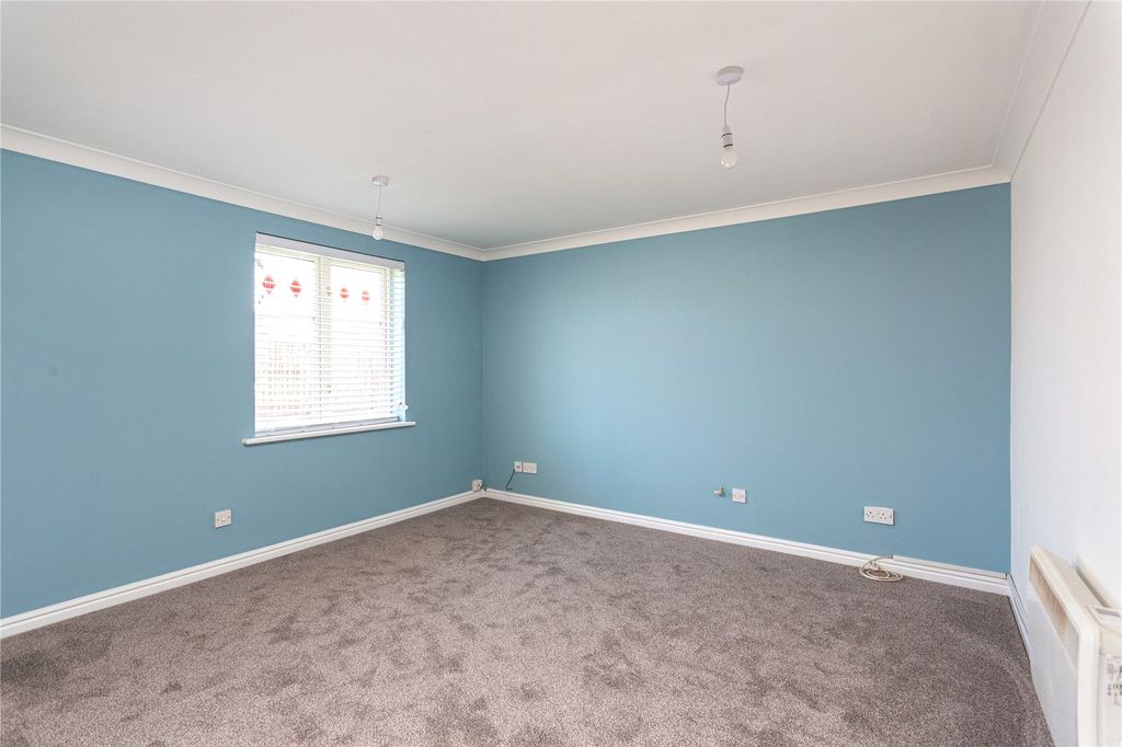 Property photo 3 of 11 Photo