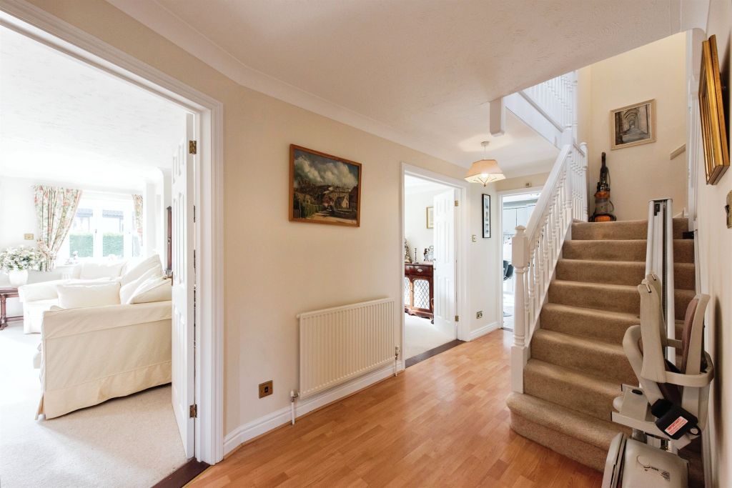 Property photo 2 of 19