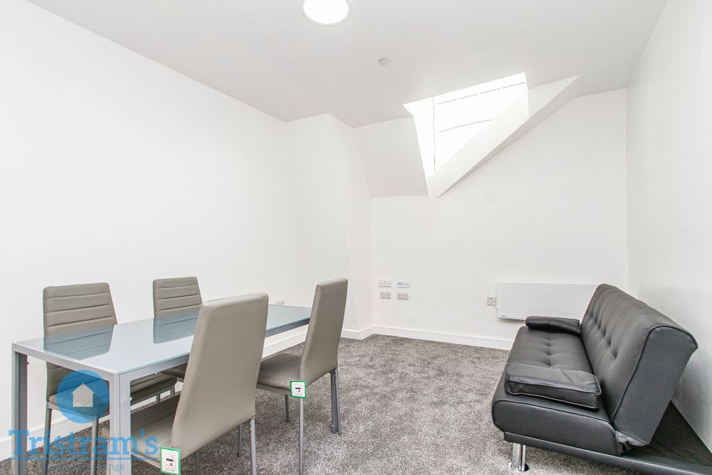 Property photo 3 of 11 Img_8641