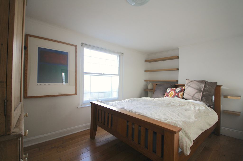 Property photo 3 of 8