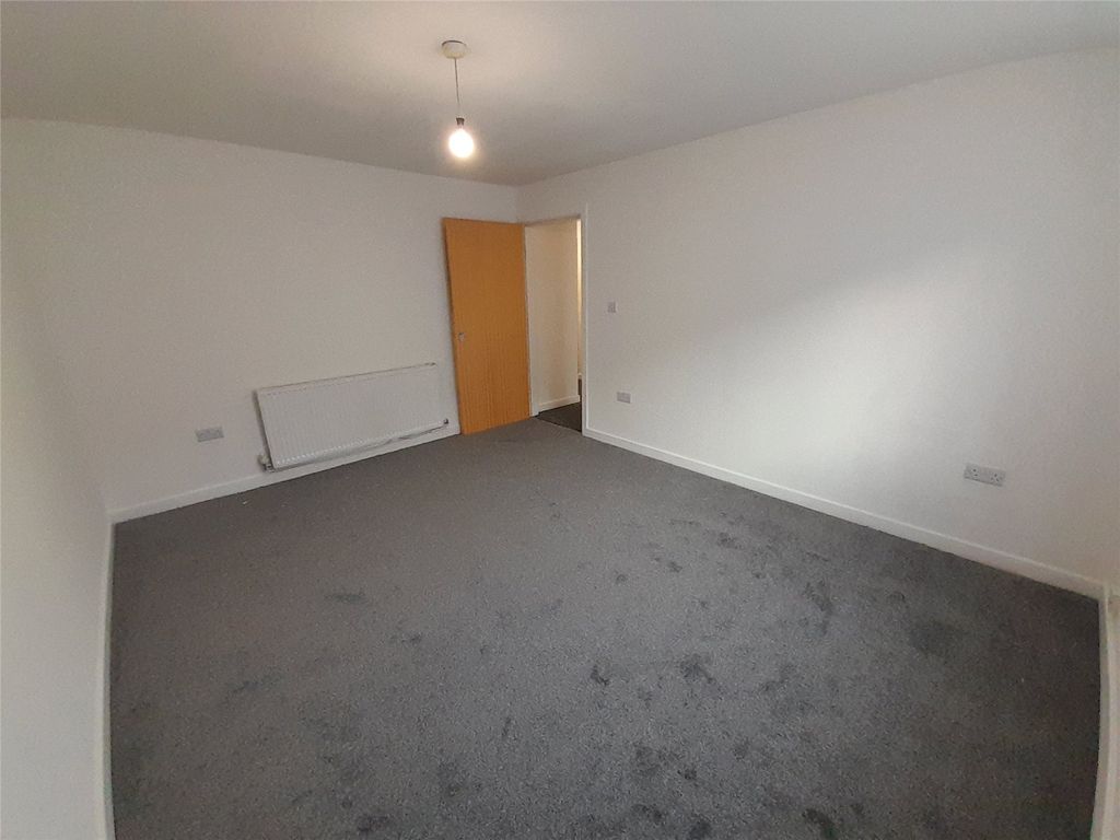 Property photo 3 of 13 Picture No. 11