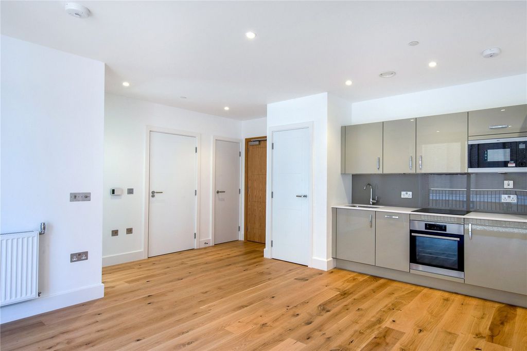 Property photo 3 of 12 Kitchen/Living/Diner