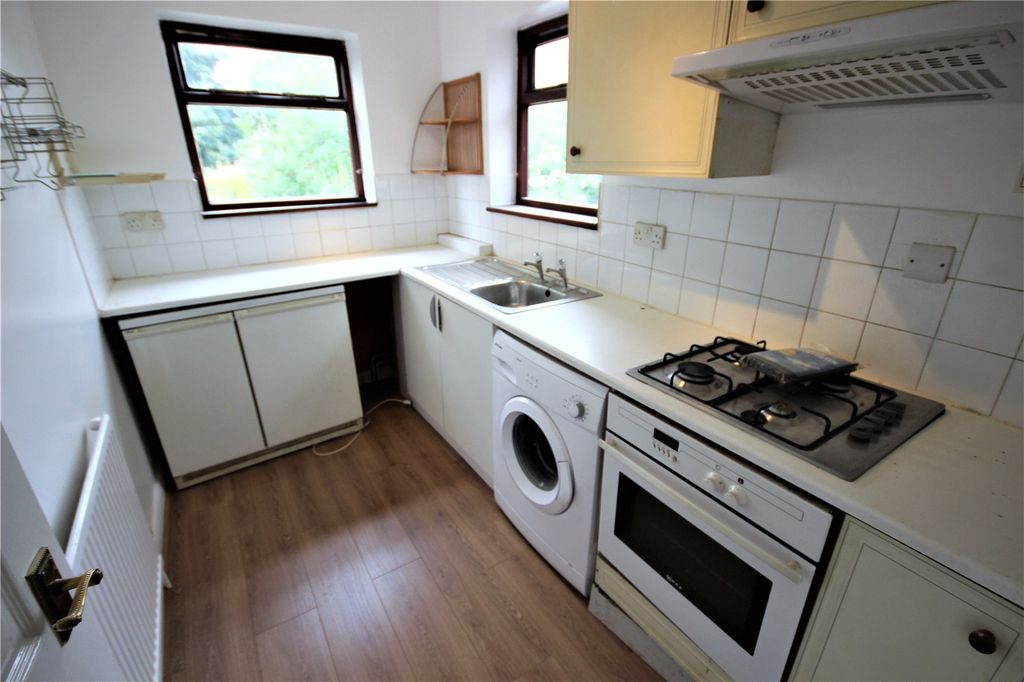 Property photo 3 of 6 Picture No. 09
