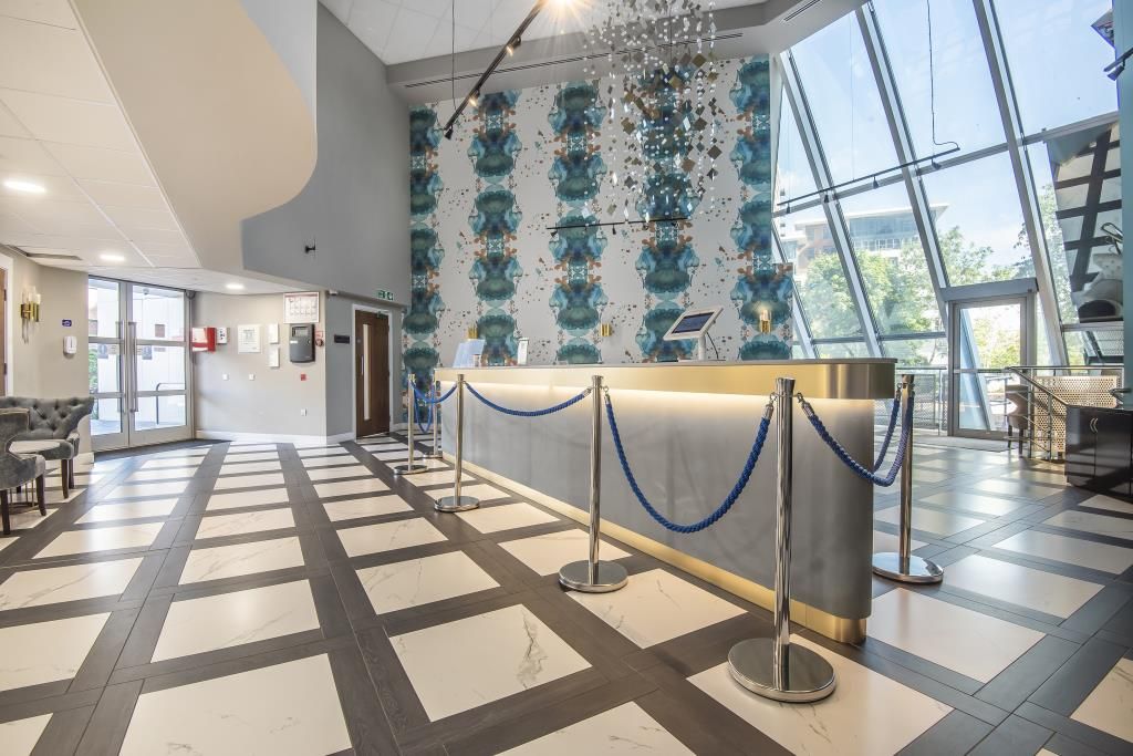Property photo 2 of 10 Entrance Hall