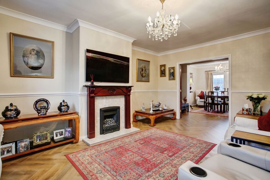 Property photo 2 of 17 Pbox-Img.Jpg