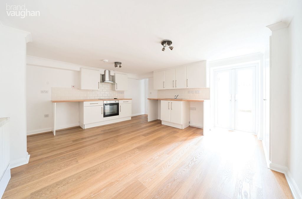 Property photo 3 of 10 Open Plan Living