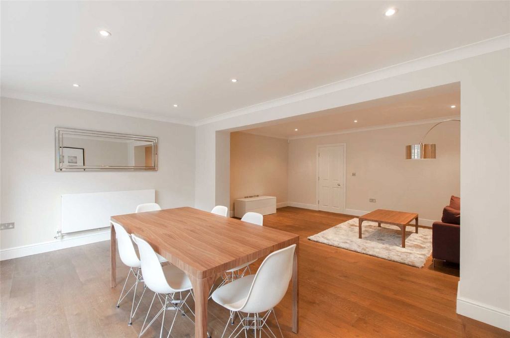 Property photo 2 of 10 Photo 5