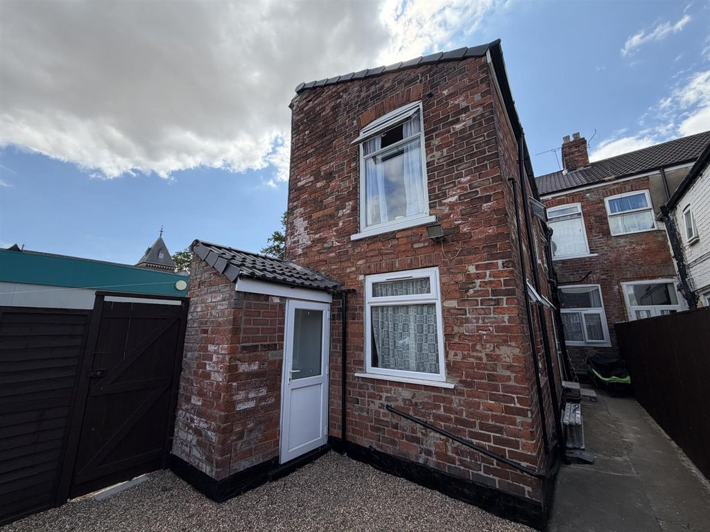 Property photo 2 of 18 d2d6d5A8-88c0-4Df2-93A6-68Cb19A4B488.Jpg