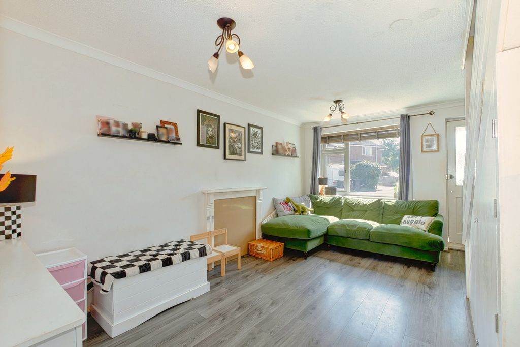 Property photo 3 of 15