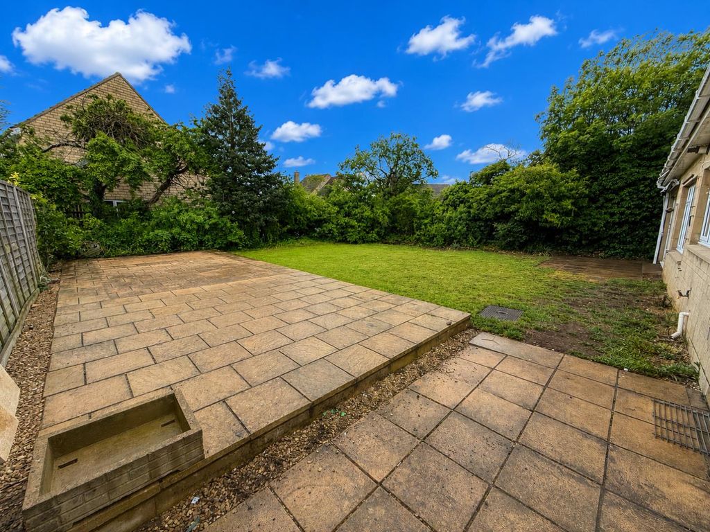 Property photo 3 of 12 Outside