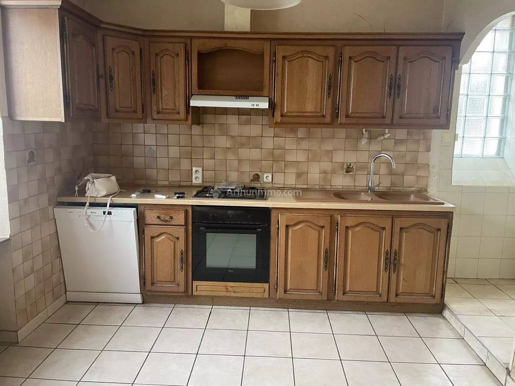 Property photo 3 of 17