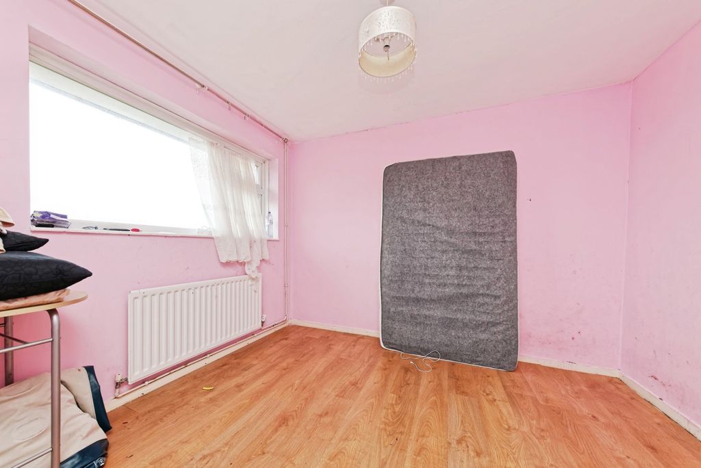 Property photo 3 of 14 Photo