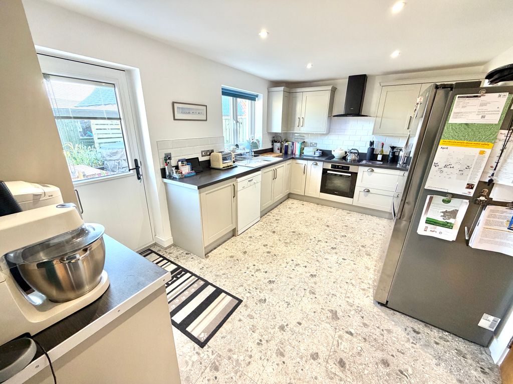Property photo 1 of 23 Kitchen