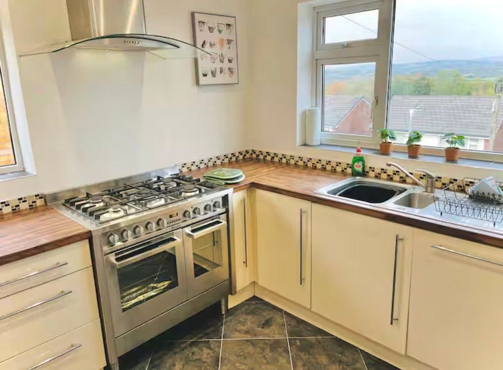 Property photo 3 of 25 Picture No. 22