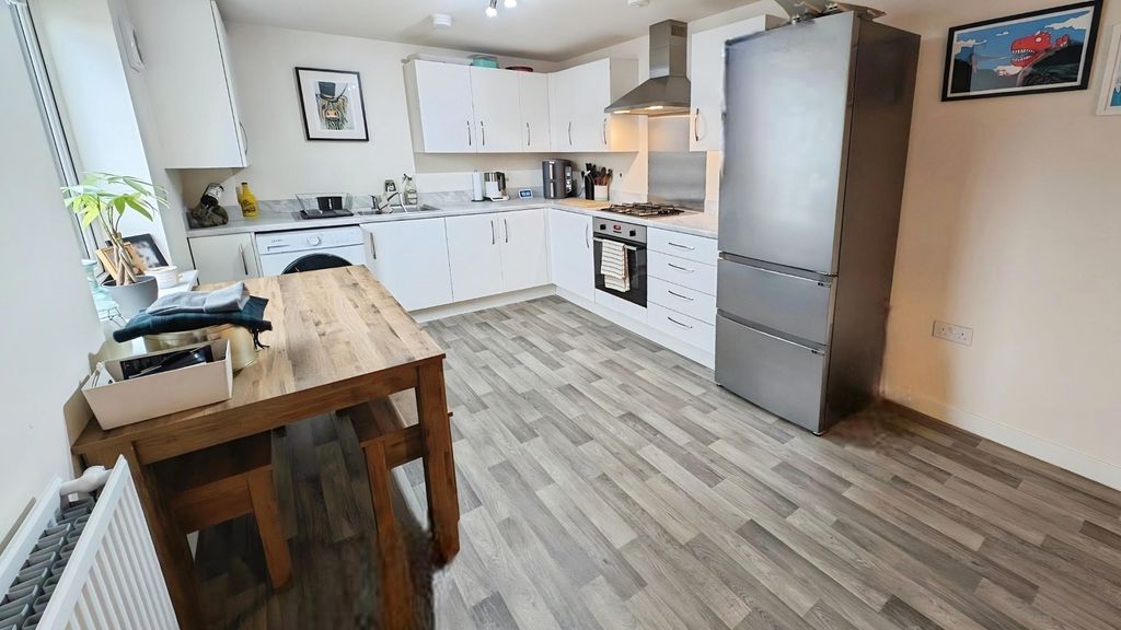 Property photo 3 of 9 Pbox-Img.Jpg