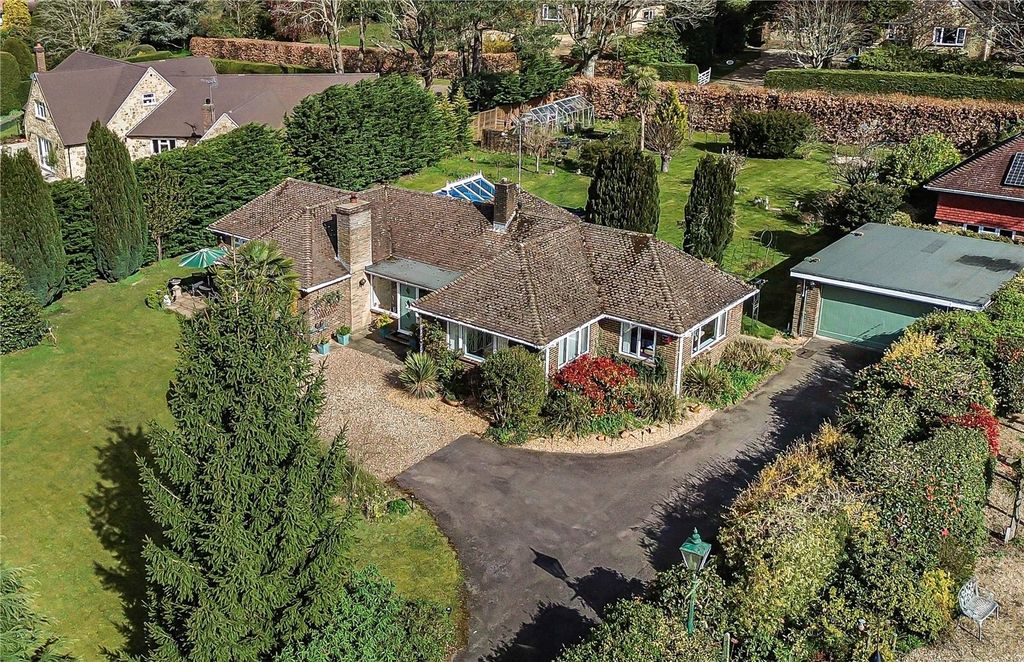 Property photo 1 of 37 Picture No. 34