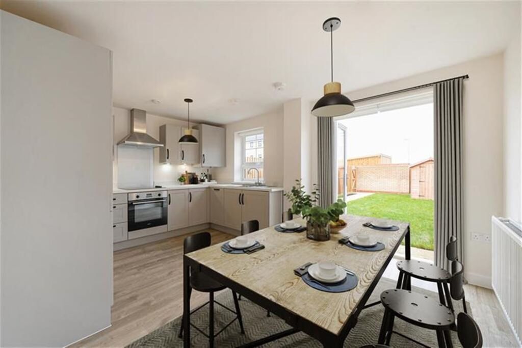 Property photo 2 of 9 Kitchen