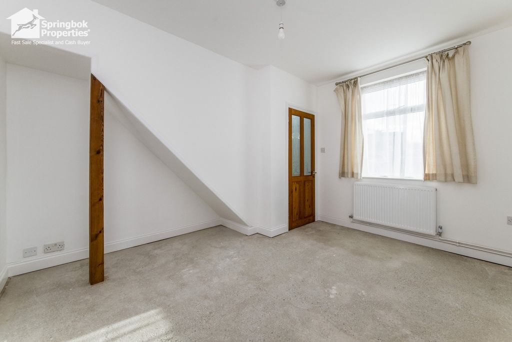 Property photo 2 of 13 Image 1