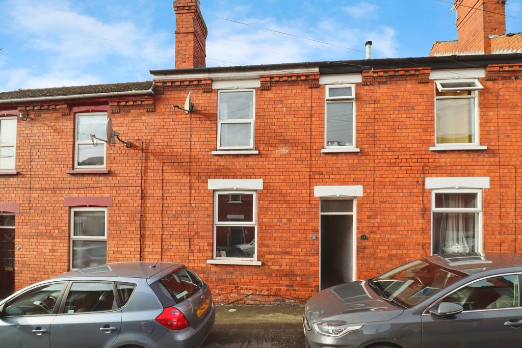 Property photo 1 of 11