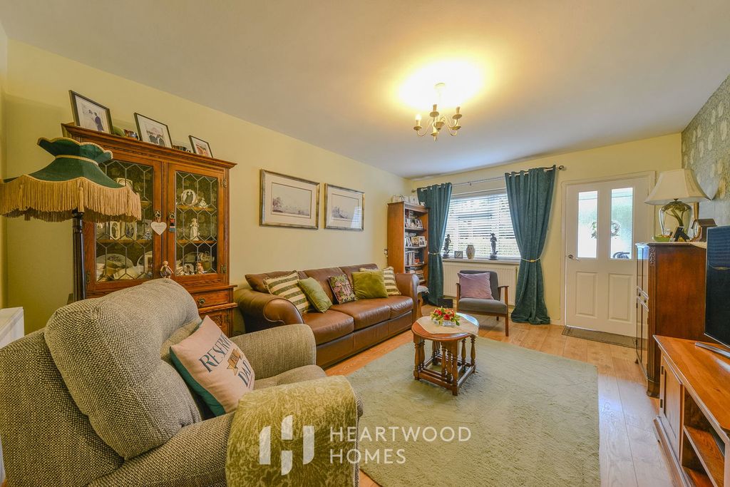 Property photo 2 of 14