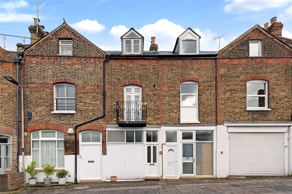 Property photo 1 of 7
