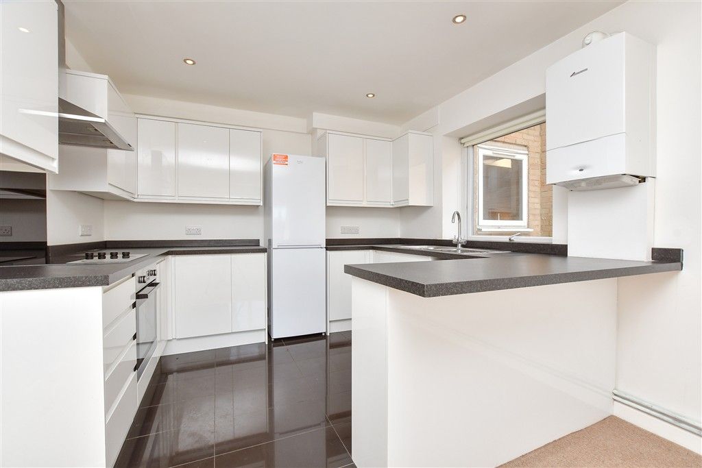 Property photo 2 of 16 Kitchen / Lounge / Dining Room