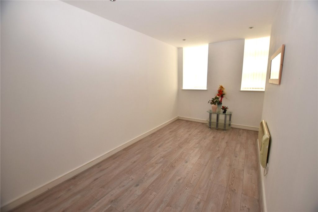 Property photo 3 of 10 Picture No. 03