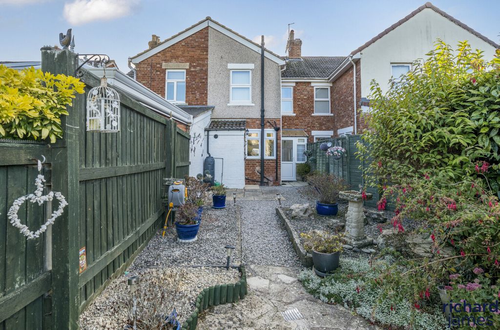 Property photo 2 of 20 1c2912Abab39411Ca70772F93d63108E