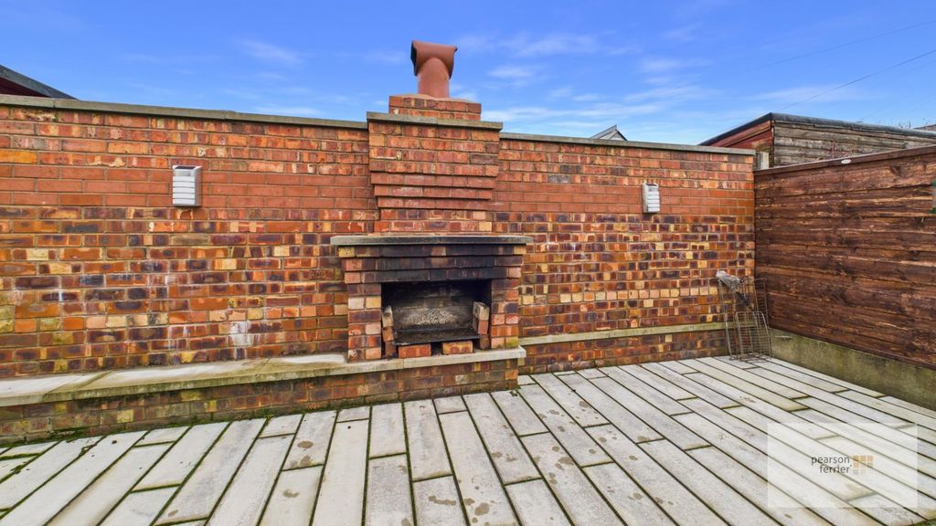 Property photo 3 of 22