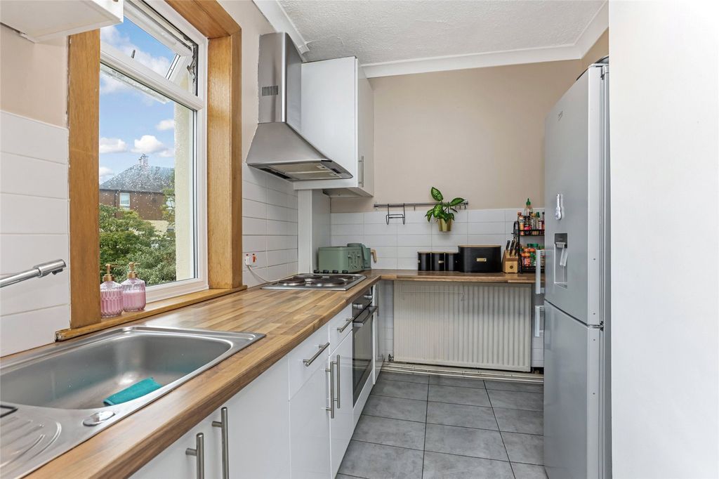 Property photo 3 of 21 Picture No. 10