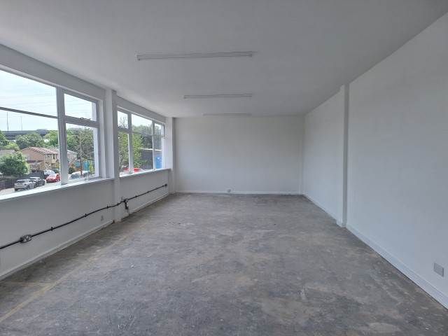 Property photo 3 of 3