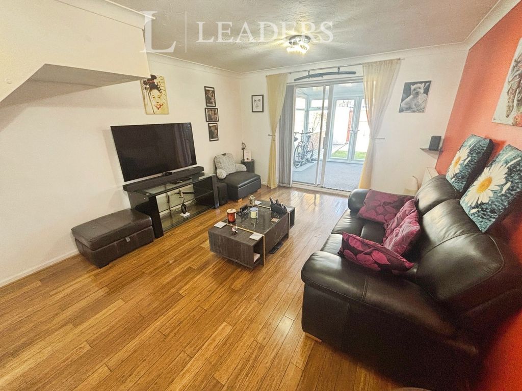 Property photo 3 of 17 Pbox-Img.Jpg