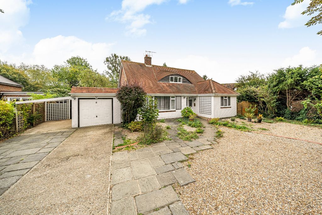 Property photo 1 of 18 Front Aspect