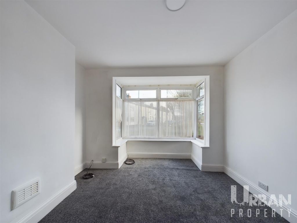 Property photo 3 of 13 Cam03038G0-Pr0123-Still004.Jpg