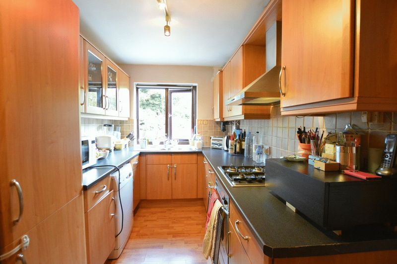 Property photo 2 of 7 Photo 10