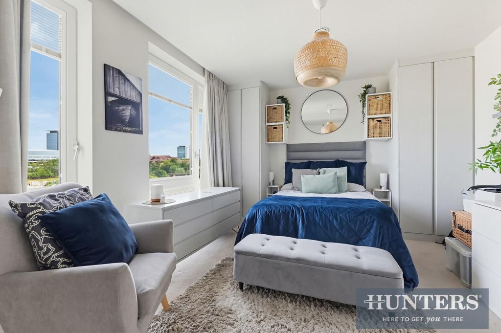 Property photo 1 of 10 Isambard Court Flat 1.Jpg