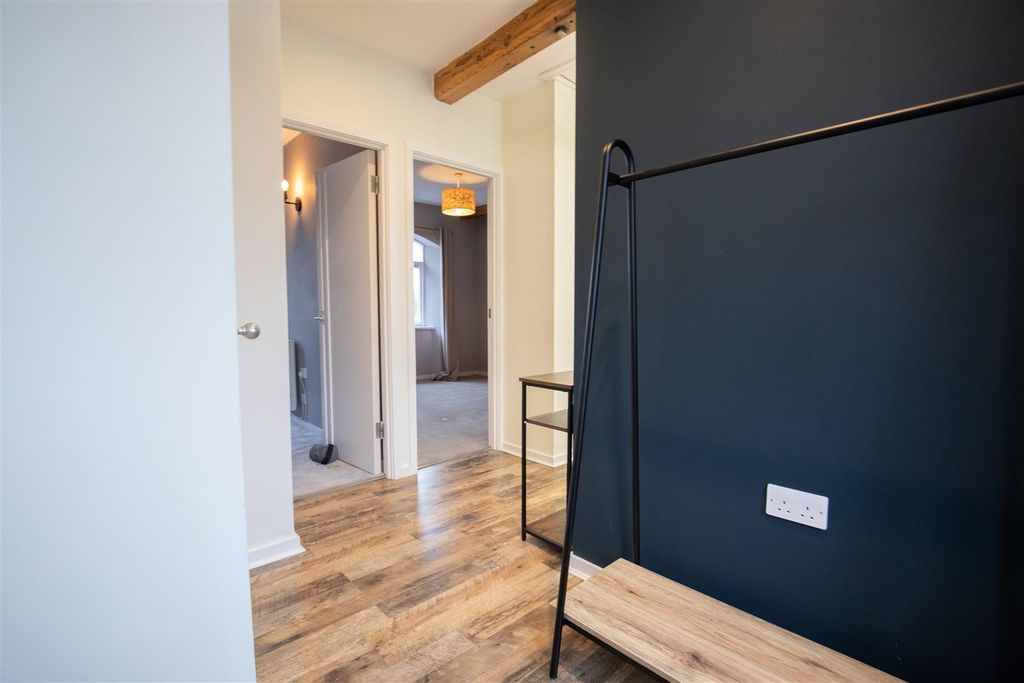 Property photo 2 of 10 Aa1A4621.Jpg