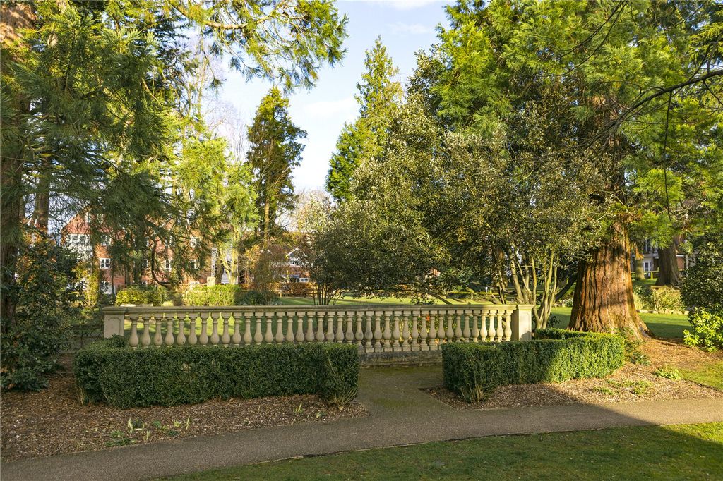 Additional image 15 of 2 bed flat for saleUplands Road, Guildford, Surrey GU1