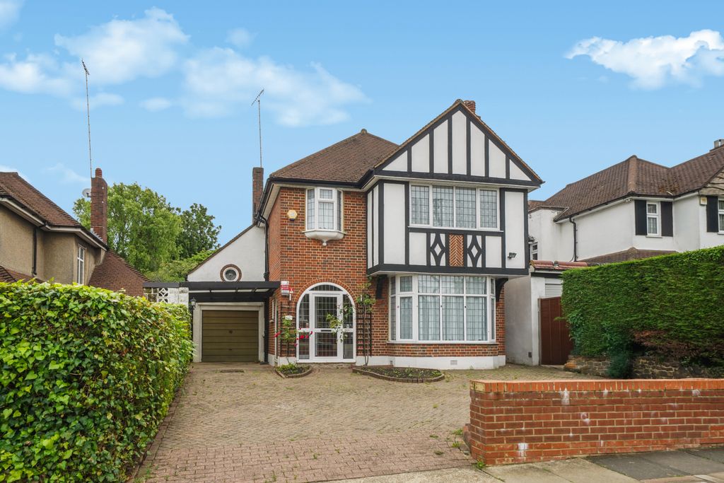 Property photo 1 of 23
