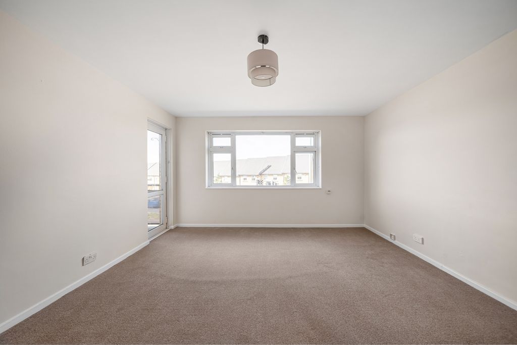 Property photo 2 of 12 Photo 19