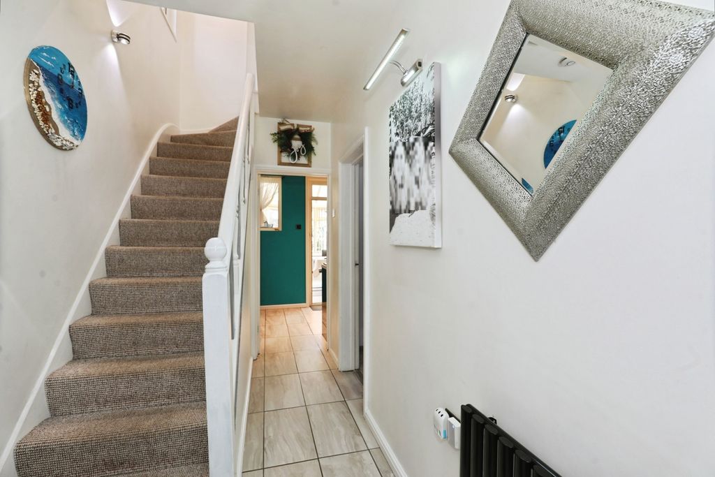 Property photo 2 of 16 Pbox-Img.Jpg