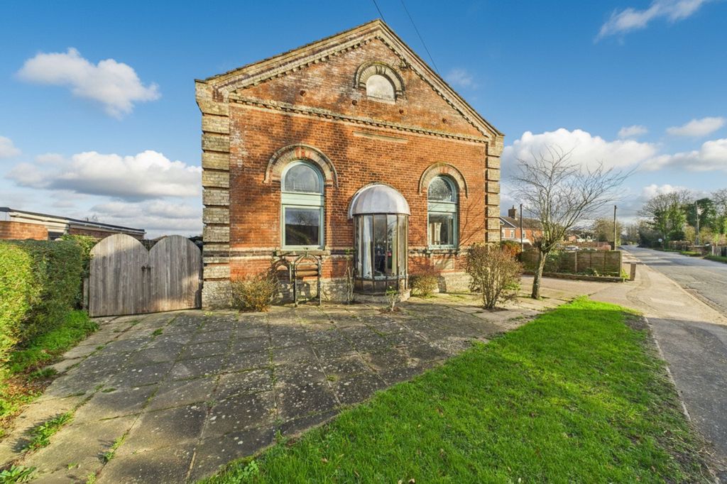 Property photo 1 of 22