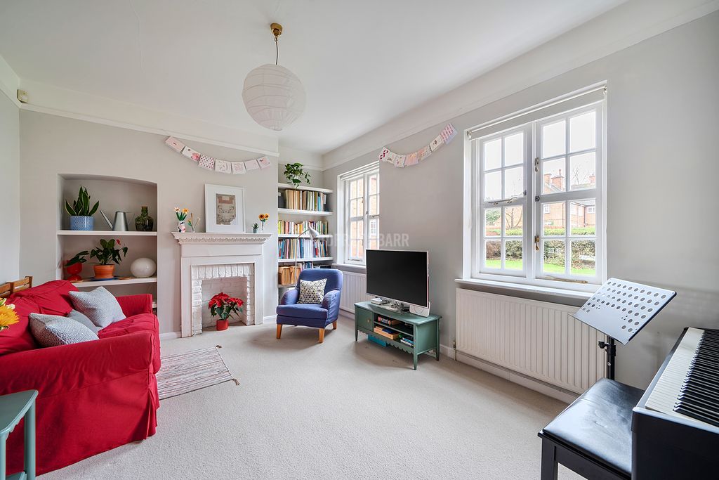 Property photo 2 of 16