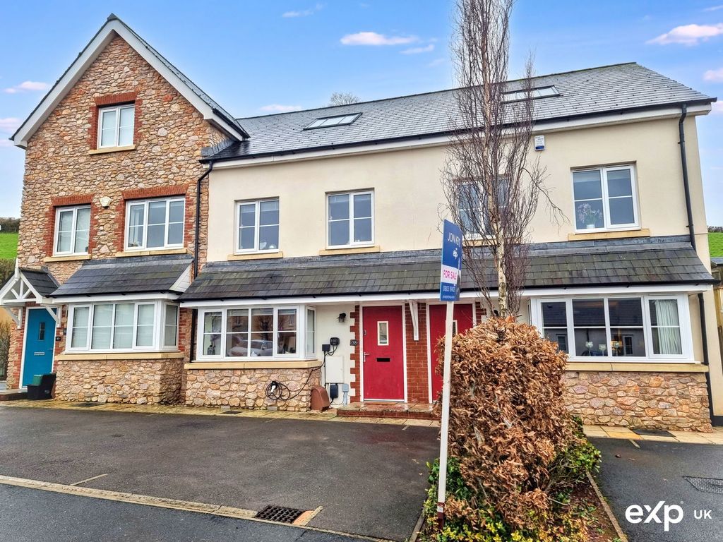 Property photo 1 of 25