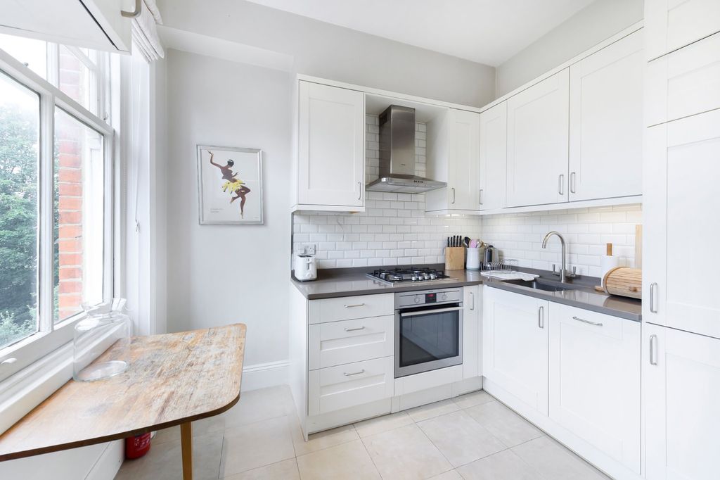 Property photo 3 of 10 Picture No. 05