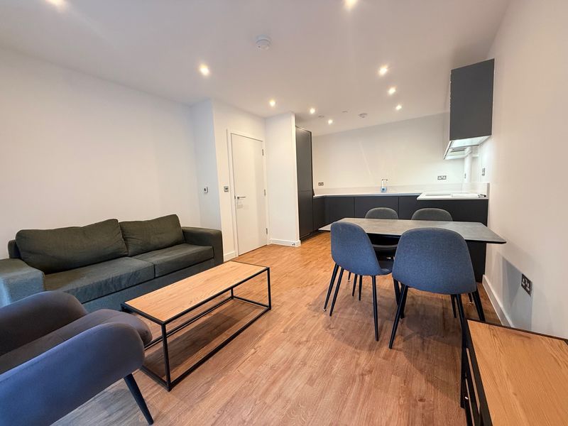 Property photo 3 of 6 Photo 6